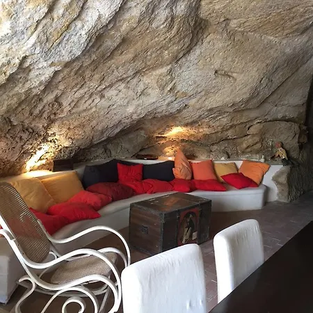 Al Castello Oda ve Kahvaltı Napoli